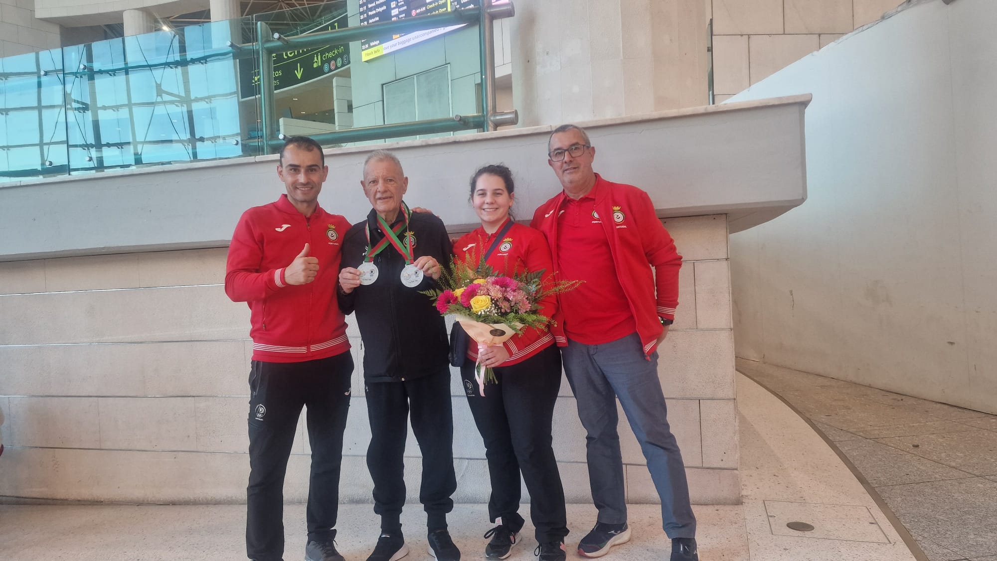 Receção da equipa no aeroporto